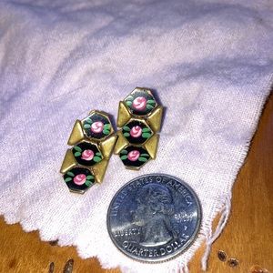 Vintage screw on earrings